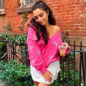 Chic Bow Print Cardigan – Flattering & Comfortable Fashion